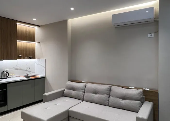 Kodra E Diellit Τίρανα